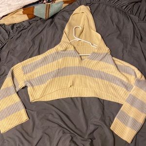 Cropped sweater